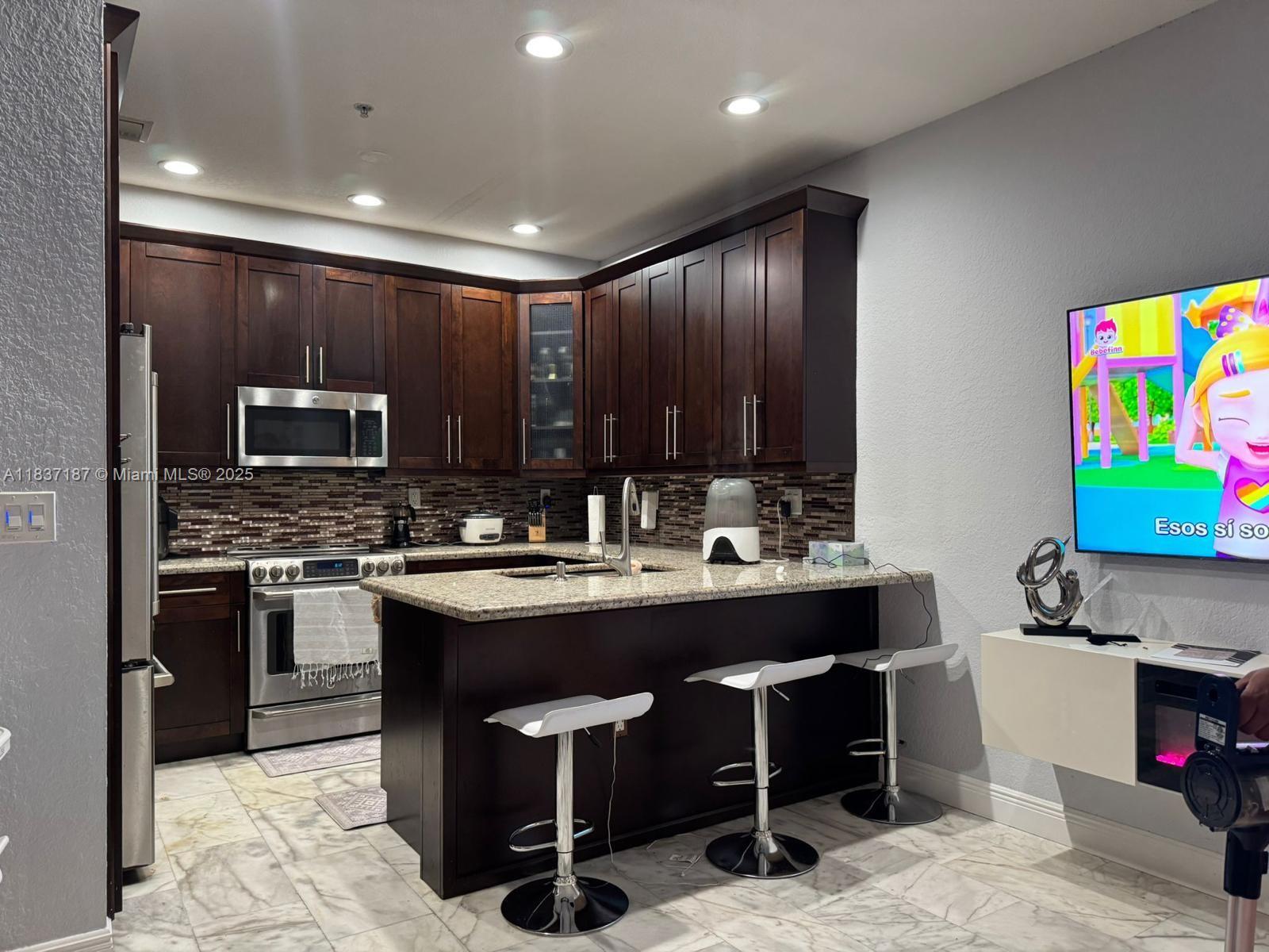 4301 SW 160th Ave #215, Miramar, Florida image 1