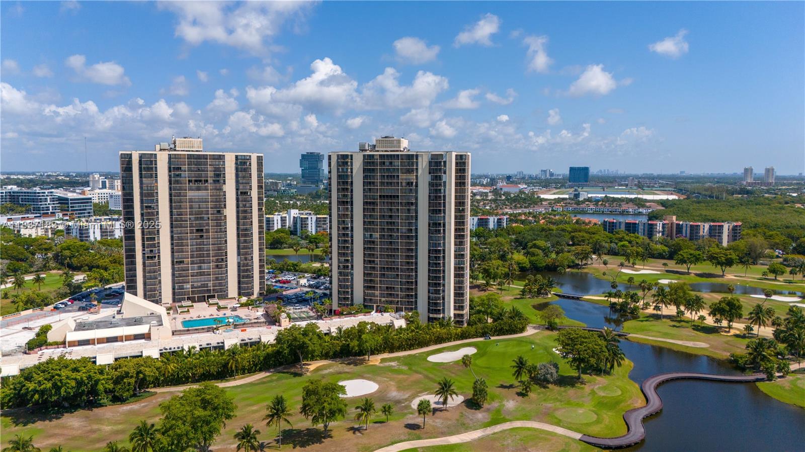 20379 W Country Club Dr #2636, Aventura, Florida image 21