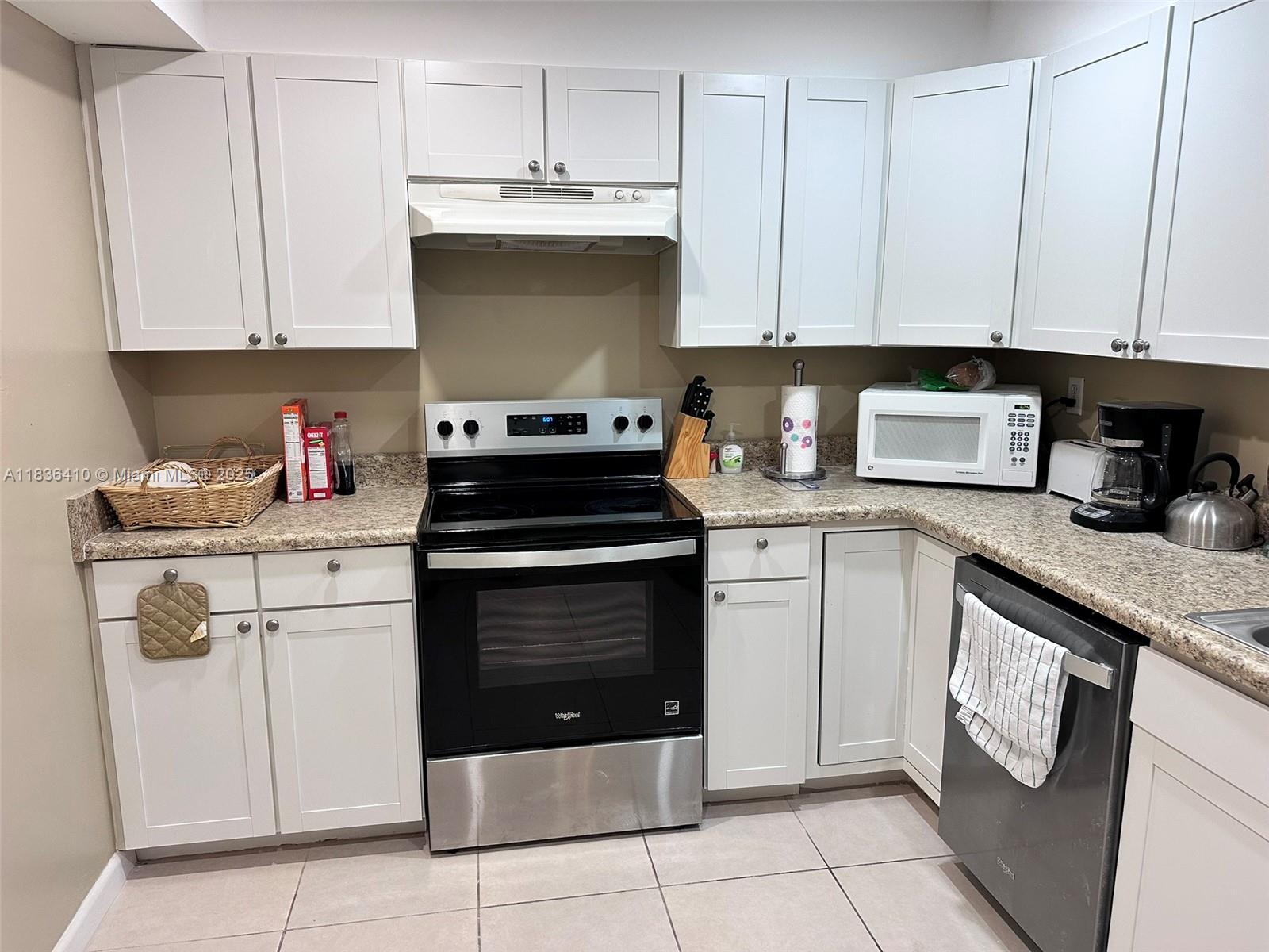 531 N Ocean Blvd #1108, Pompano Beach, Florida image 13