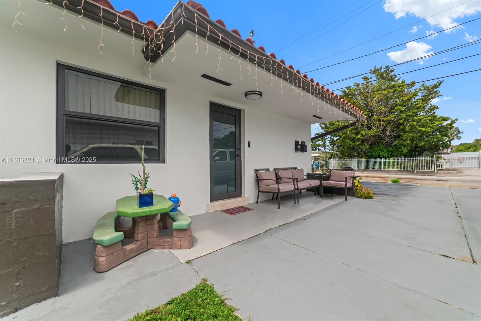 1136 NW 34th Ave, Miami, Florida image 2