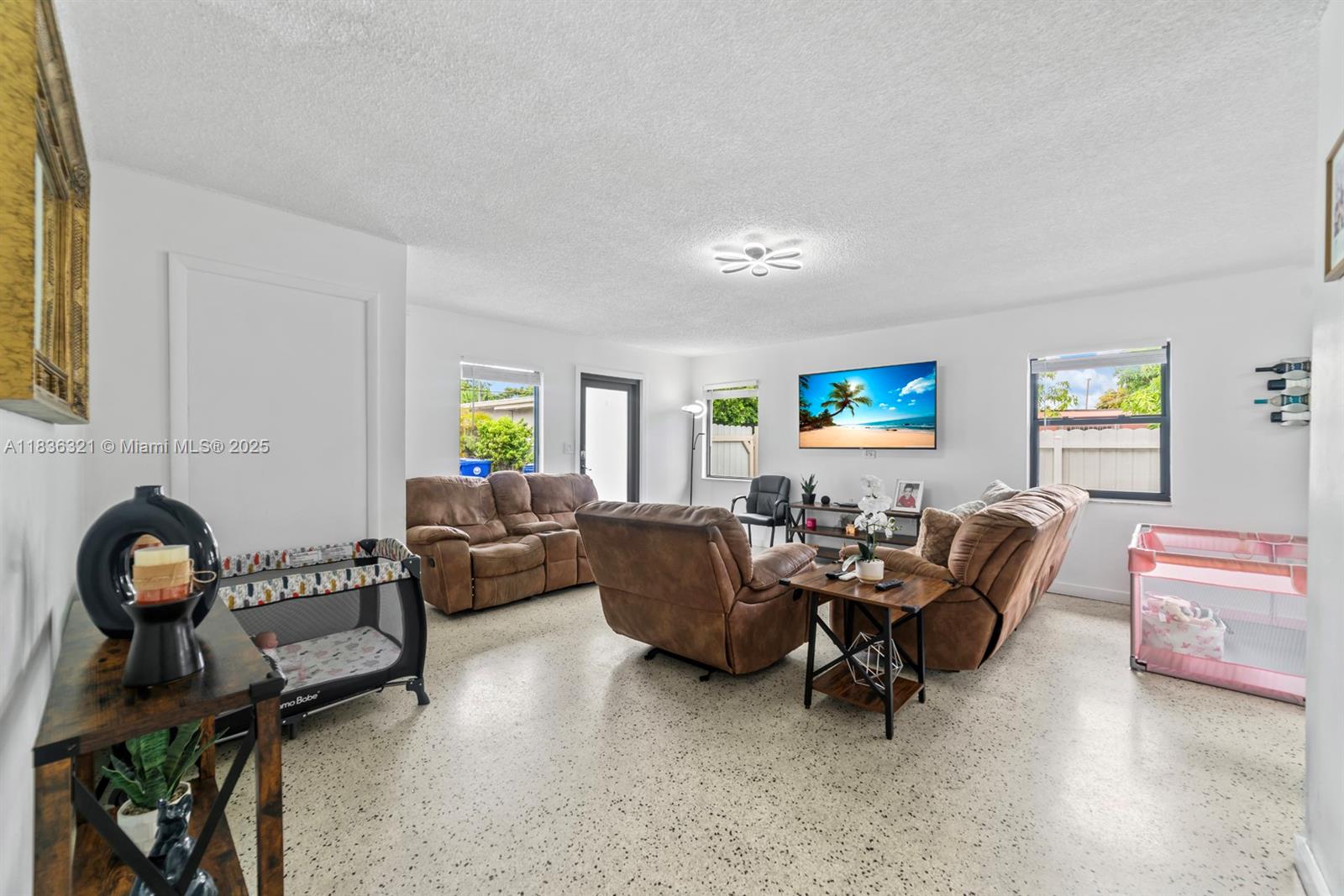 1136 NW 34th Ave, Miami, Florida image 24