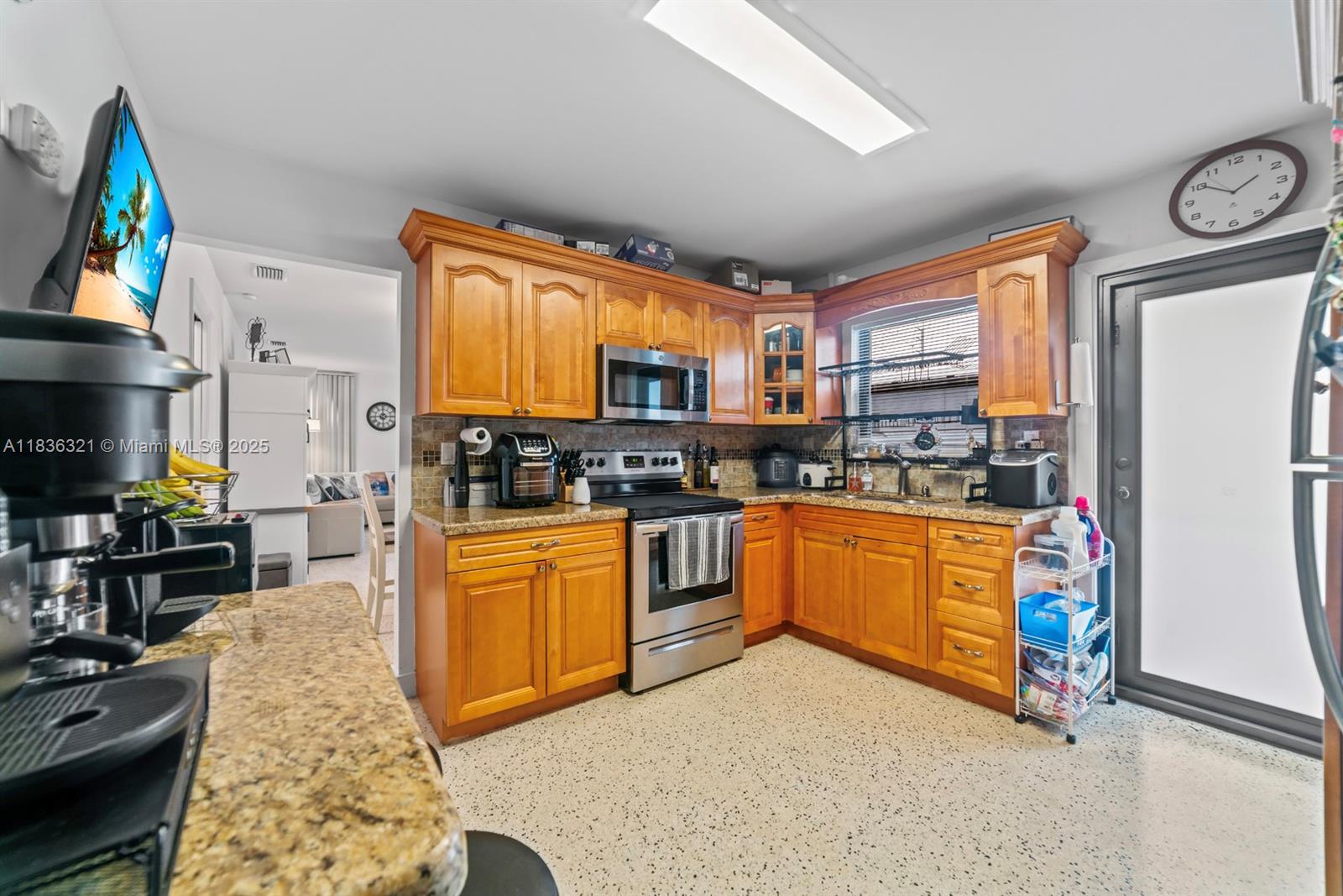 1136 NW 34th Ave, Miami, Florida image 8