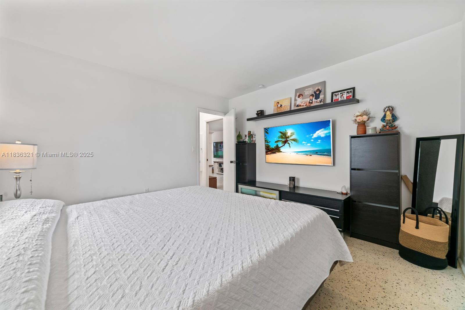 1136 NW 34th Ave, Miami, Florida image 9