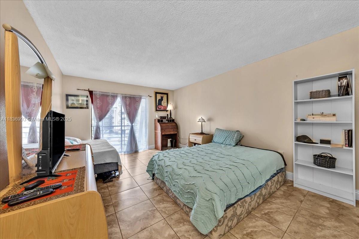 6555 W Broward Blvd #300, Plantation, Florida image 25