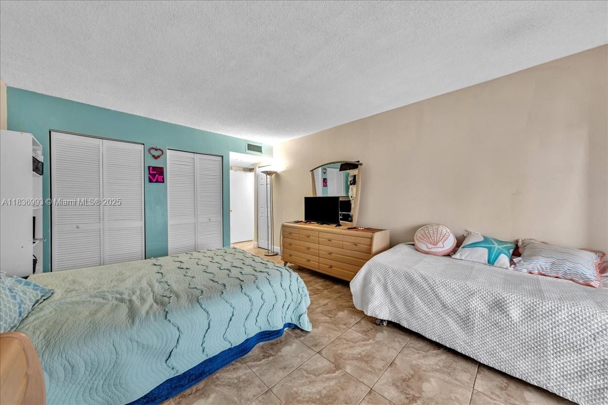 6555 W Broward Blvd #300, Plantation, Florida image 27