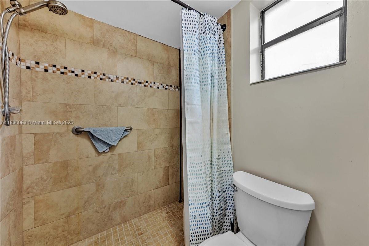 6555 W Broward Blvd #300, Plantation, Florida image 30