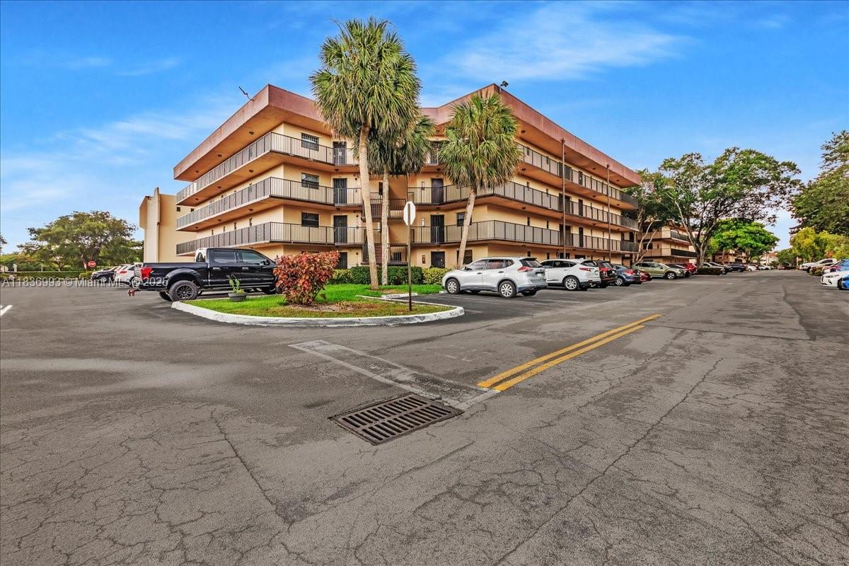 6555 W Broward Blvd #300, Plantation, Florida image 36
