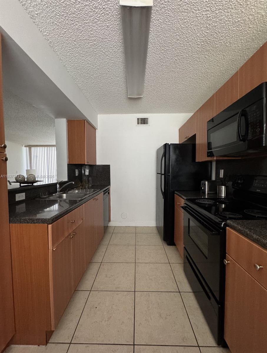 9755 NW 48th Ter #321, Doral, Florida image 4