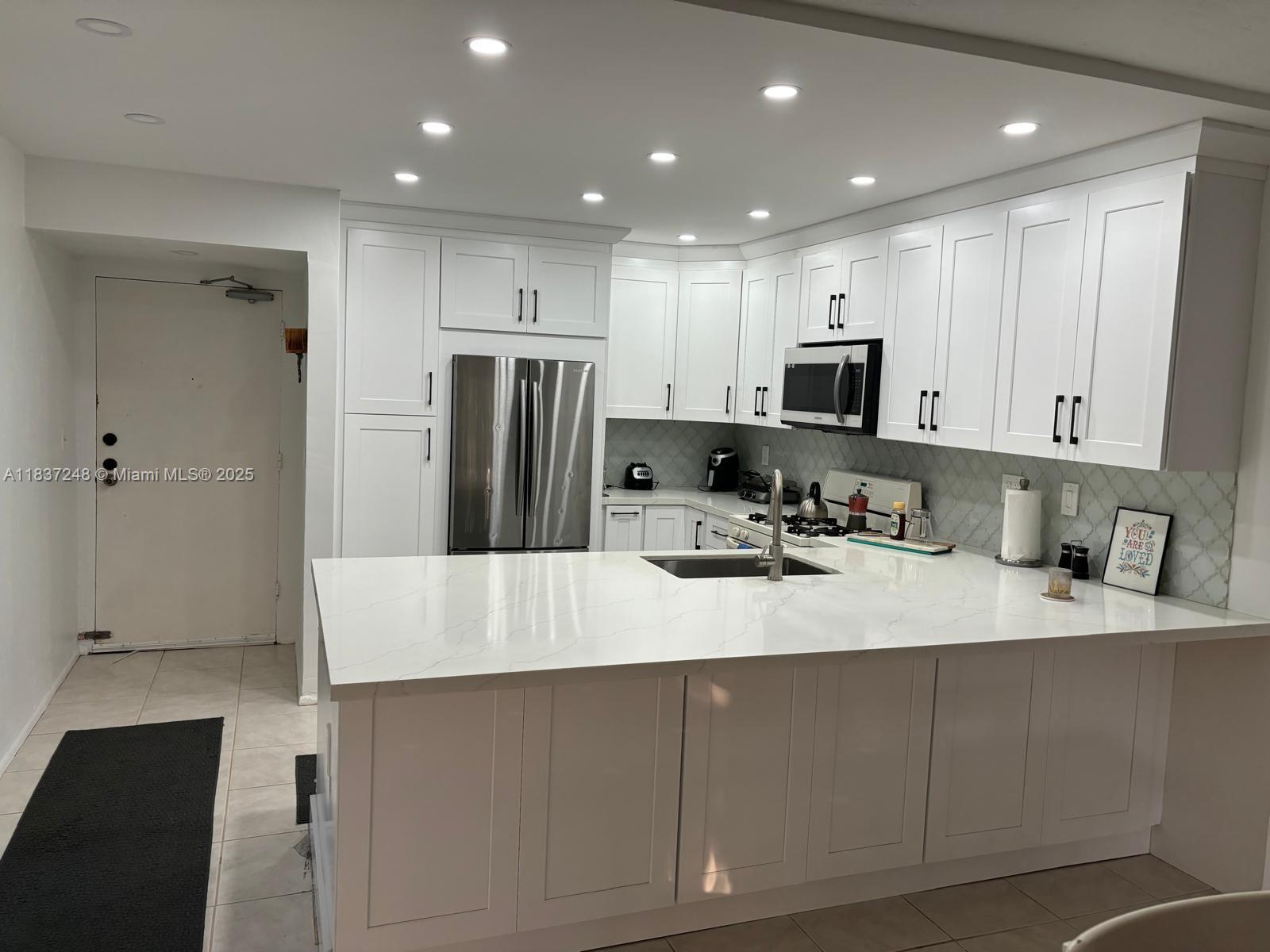 Property photo # 0