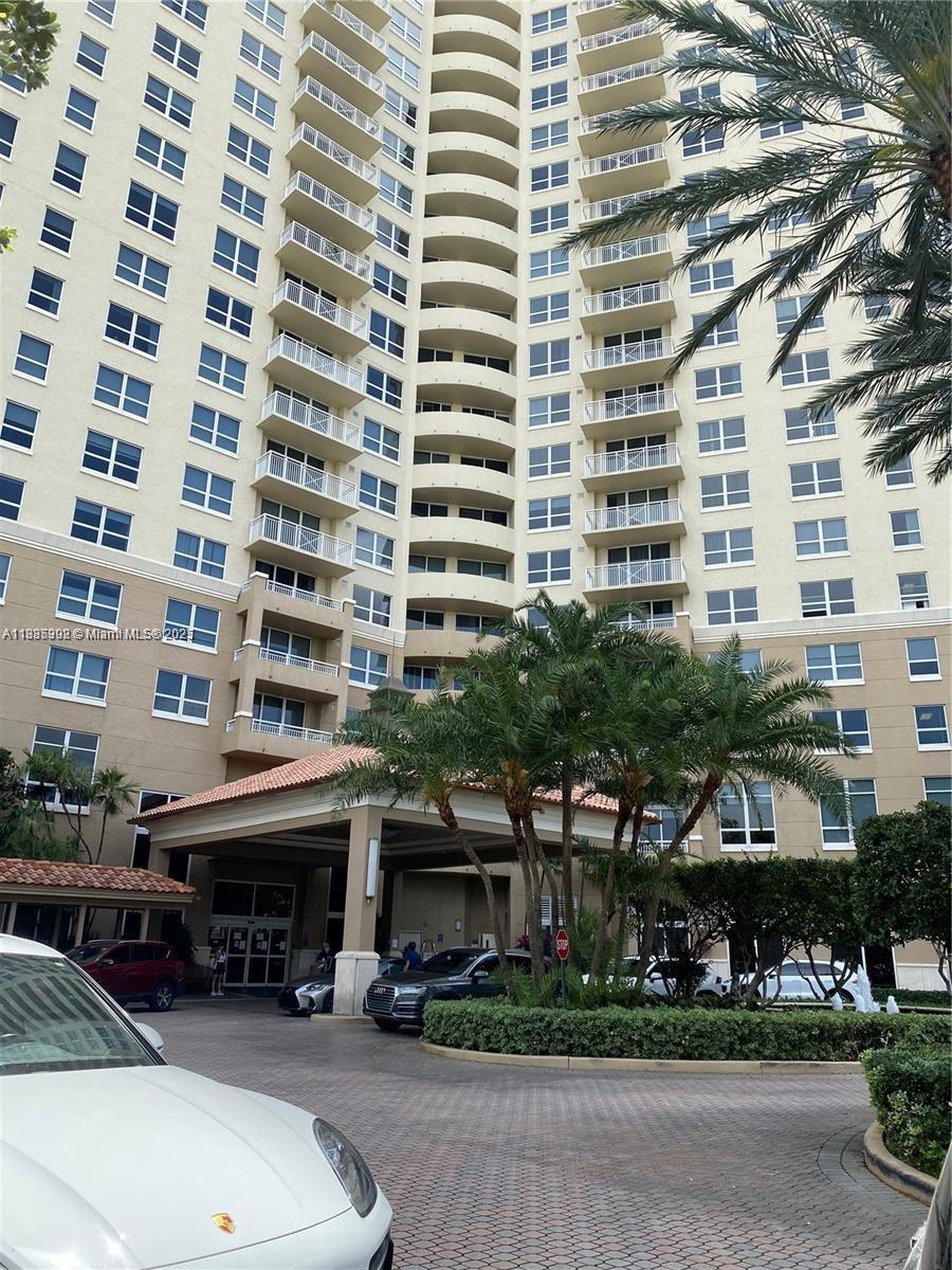 19501 W Country Club Dr #1611, Aventura, Florida image 20
