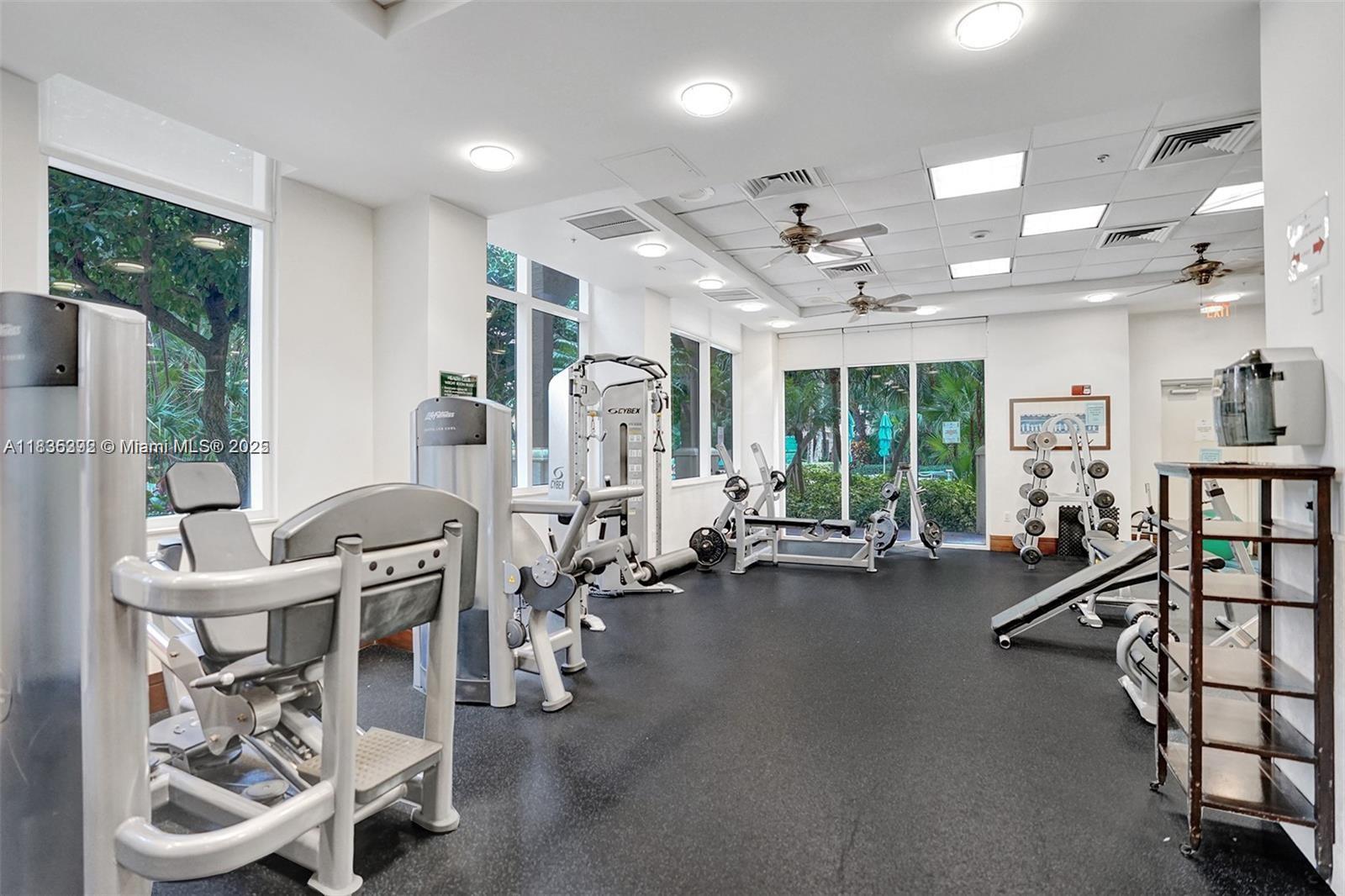 19501 W Country Club Dr #1611, Aventura, Florida image 29