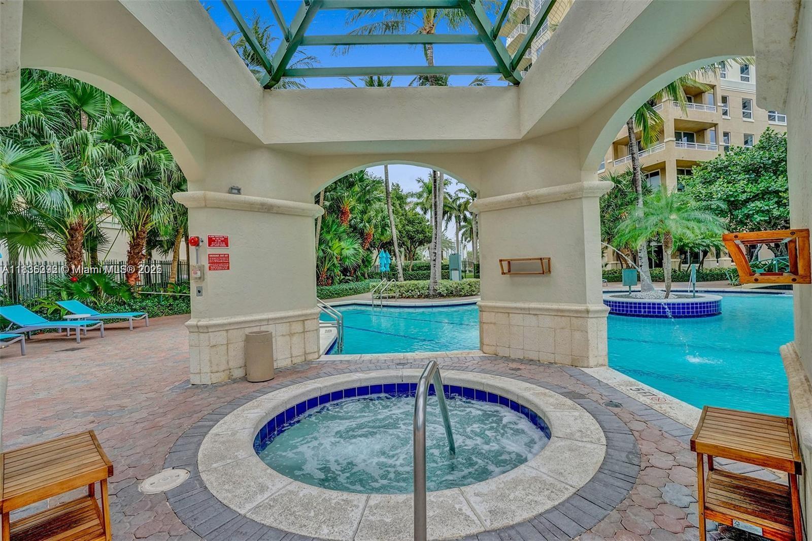 19501 W Country Club Dr #1611, Aventura, Florida image 42