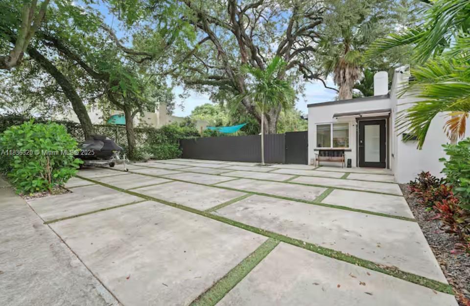2301 SW 17th Ave, Miami, Florida image 2