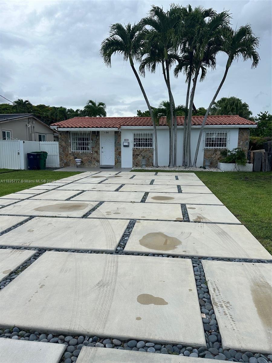 6547 SW 35th St, Miami, Florida image 1