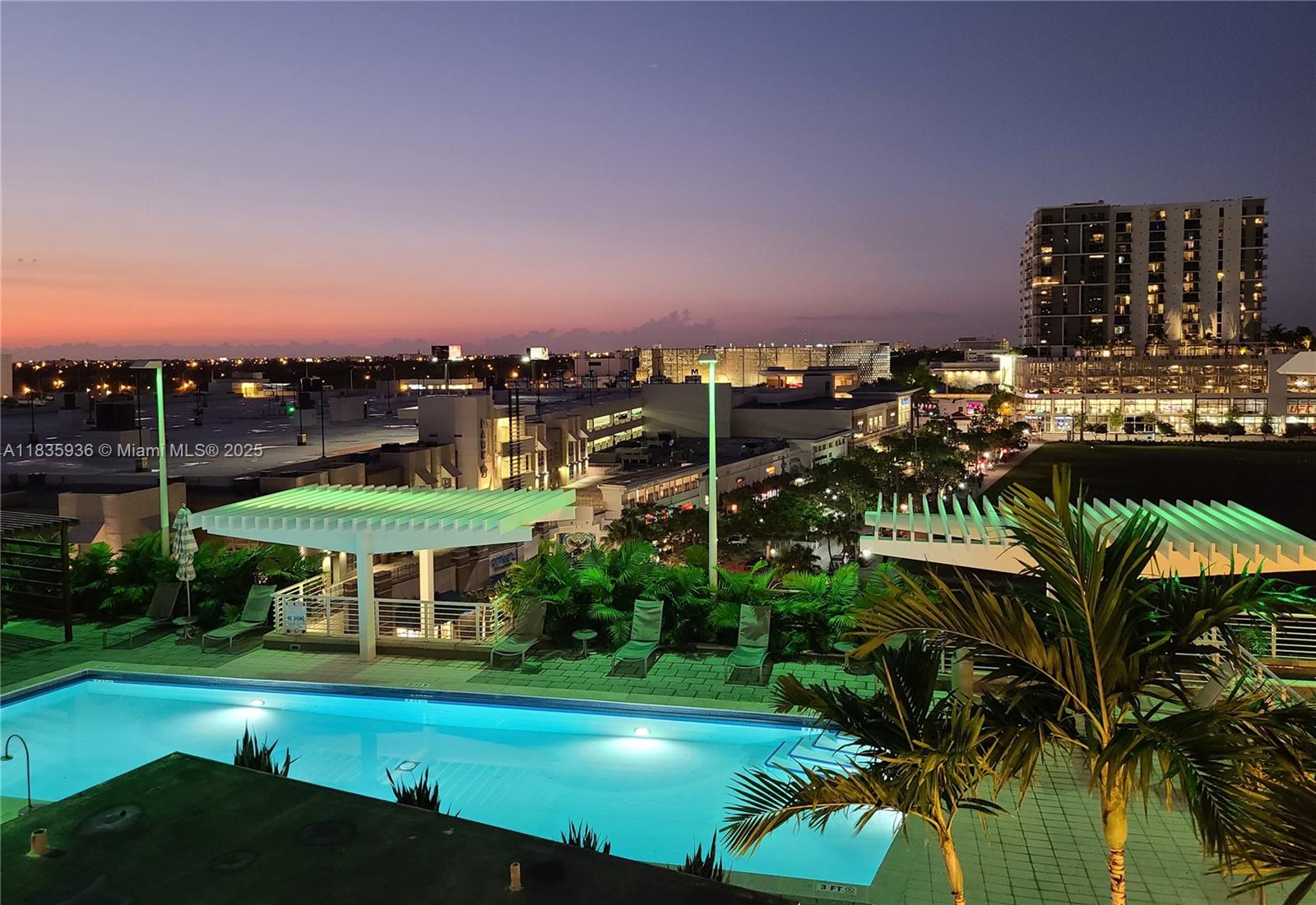 Condo for Sale in Miami, FL