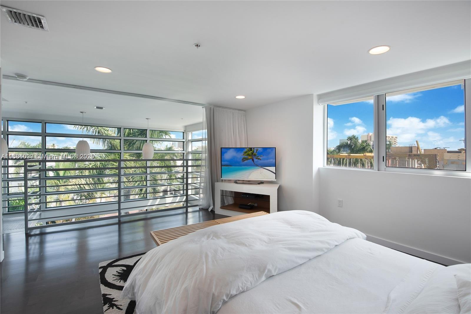 421 Meridian Ave #15, Miami Beach, Florida image 10