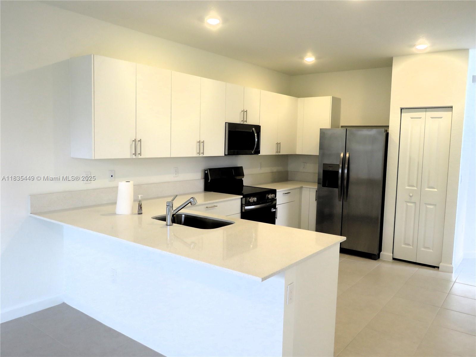 Property photo # 7