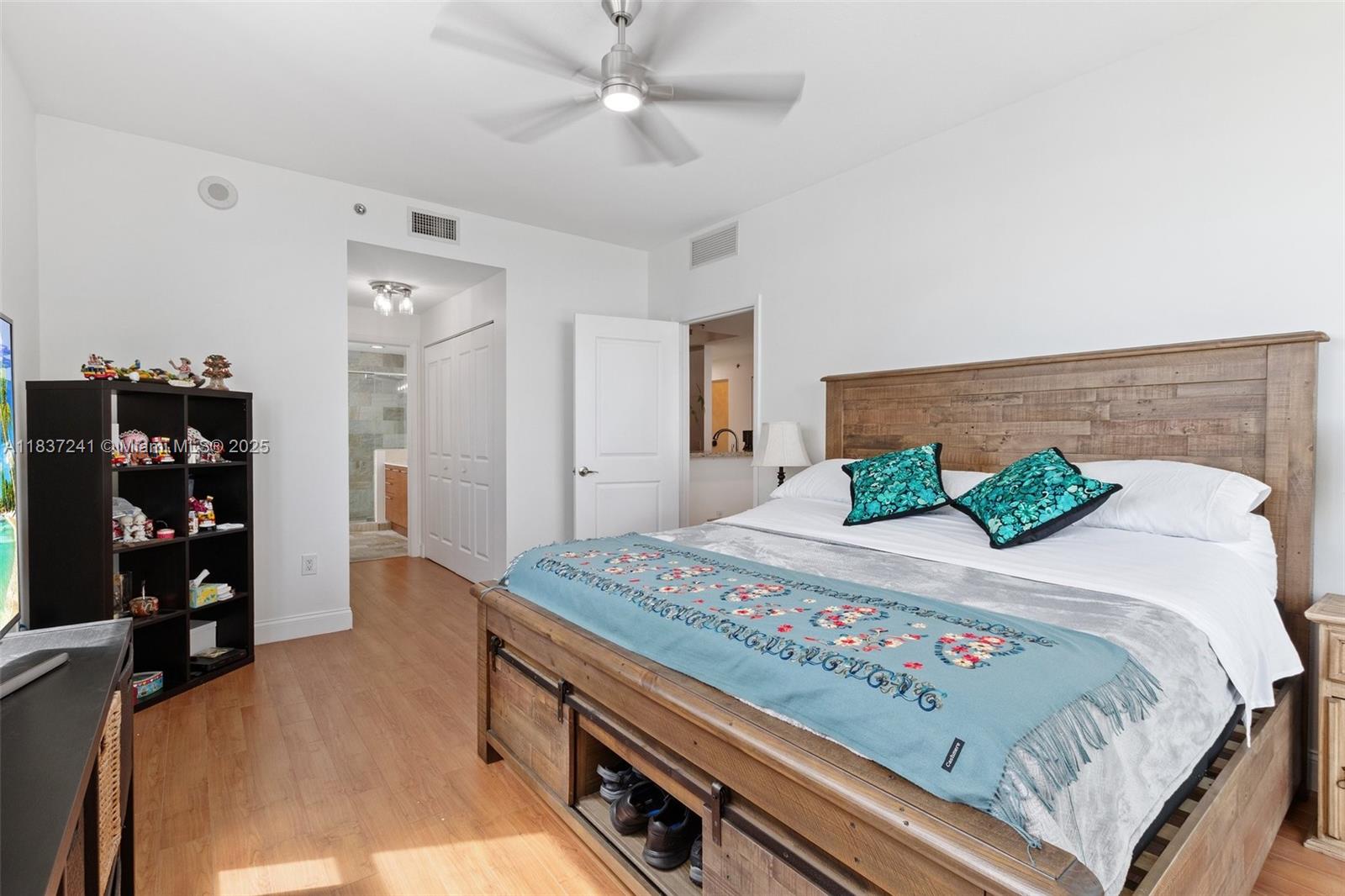2681 N Flamingo Rd #2508S, Sunrise, Florida image 11