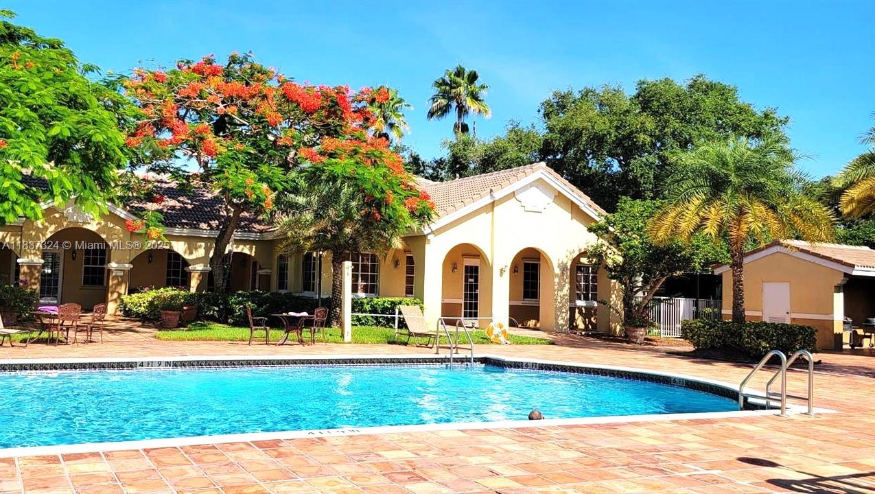 2600 S University Dr #307, Davie, Florida image 22