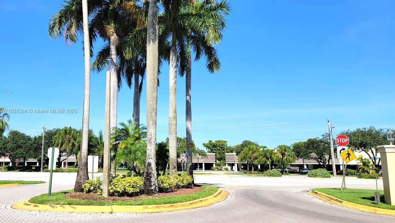 2600 S University Dr #307, Davie, Florida image 24