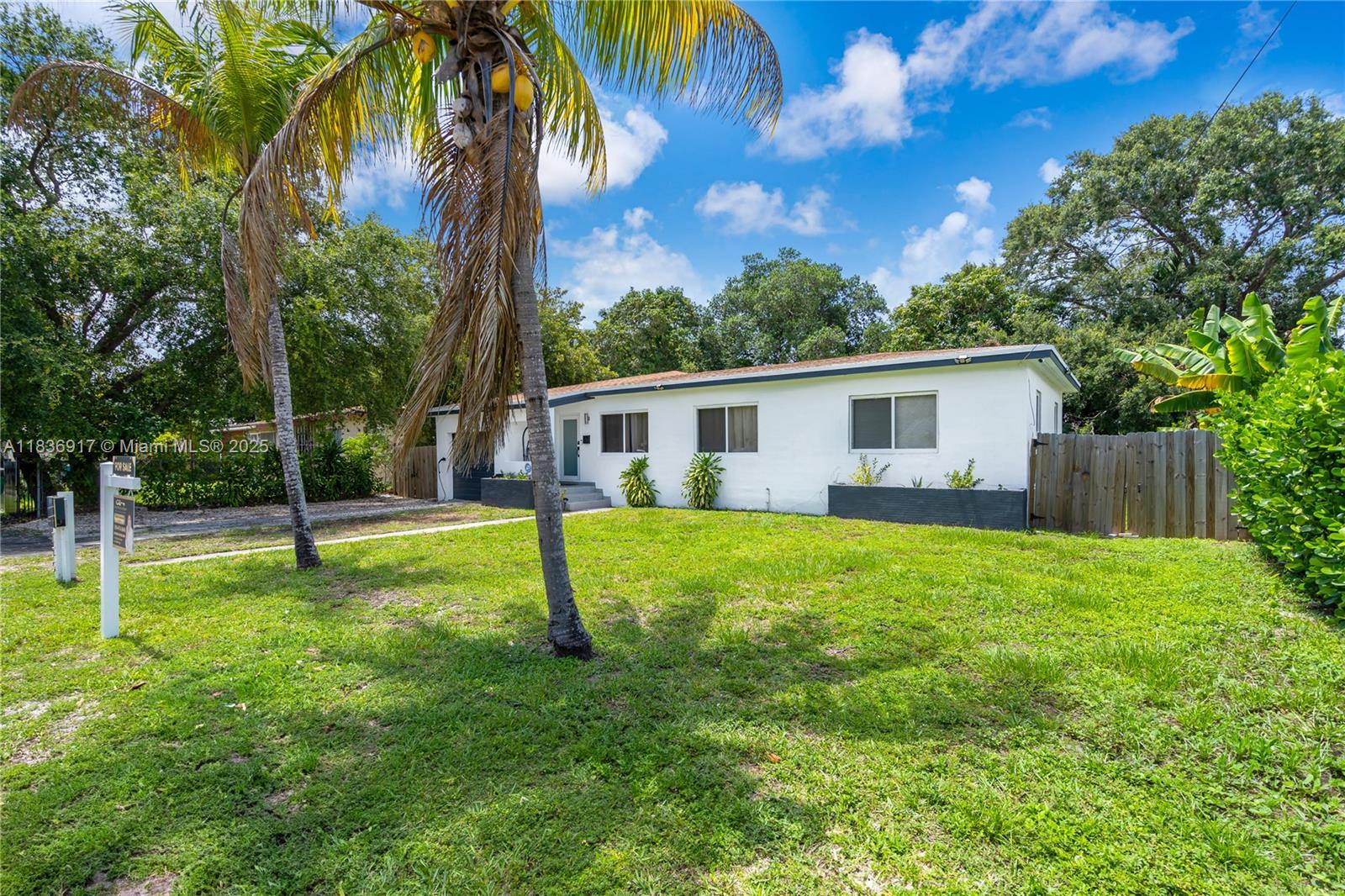 1735 NE 147th St, Miami, Florida image 3