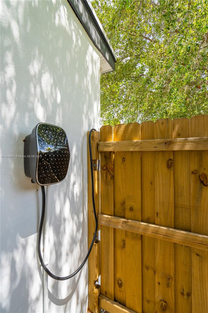 1735 NE 147th St, Miami, Florida image 39