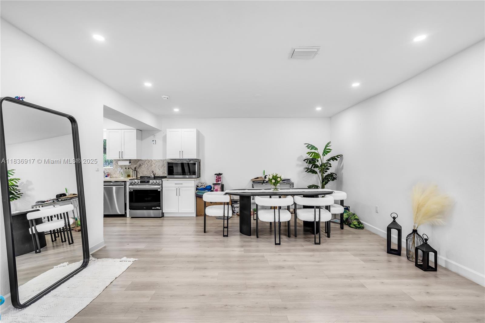 1735 NE 147th St, Miami, Florida image 6