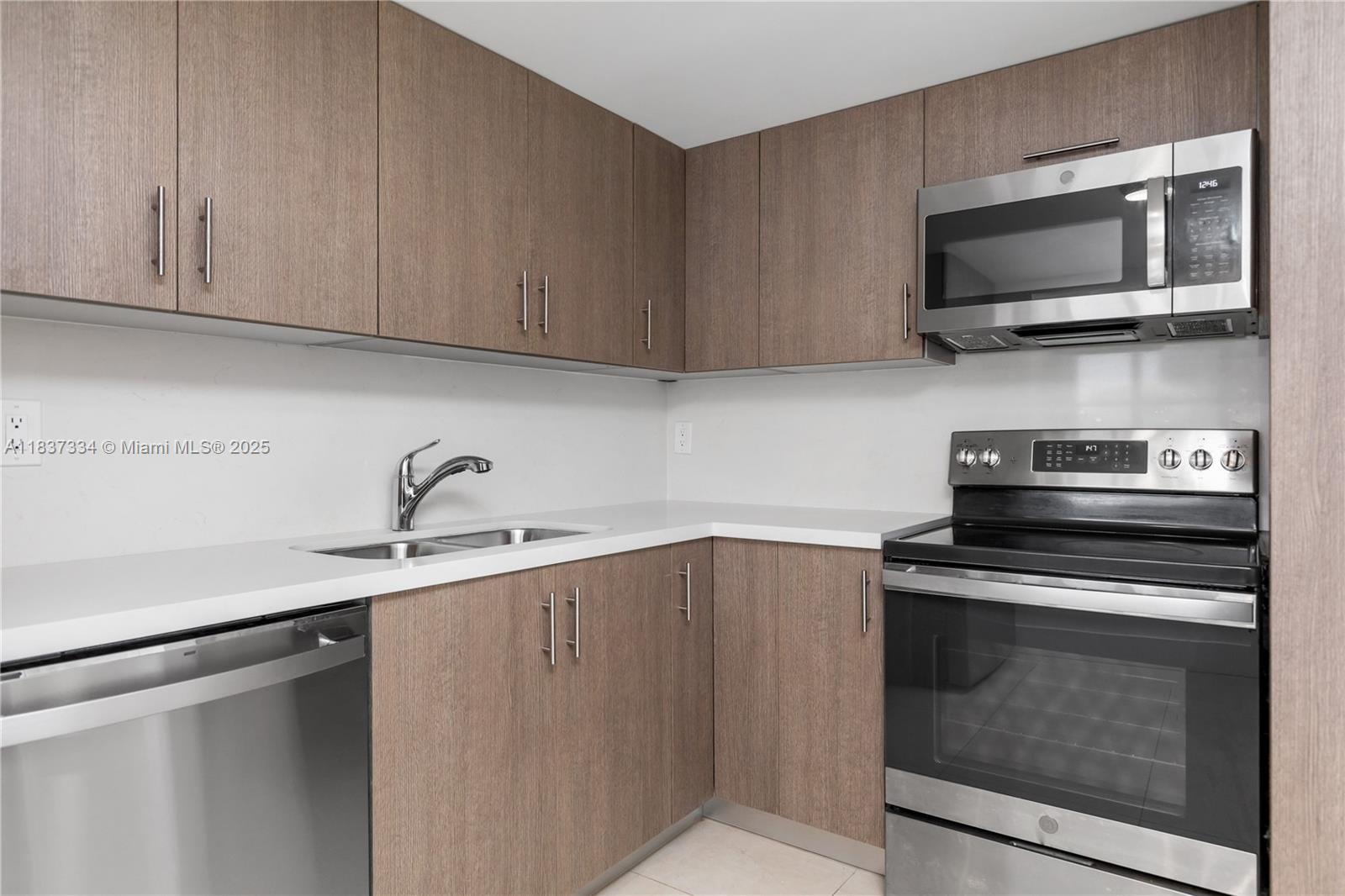 Property photo # 8