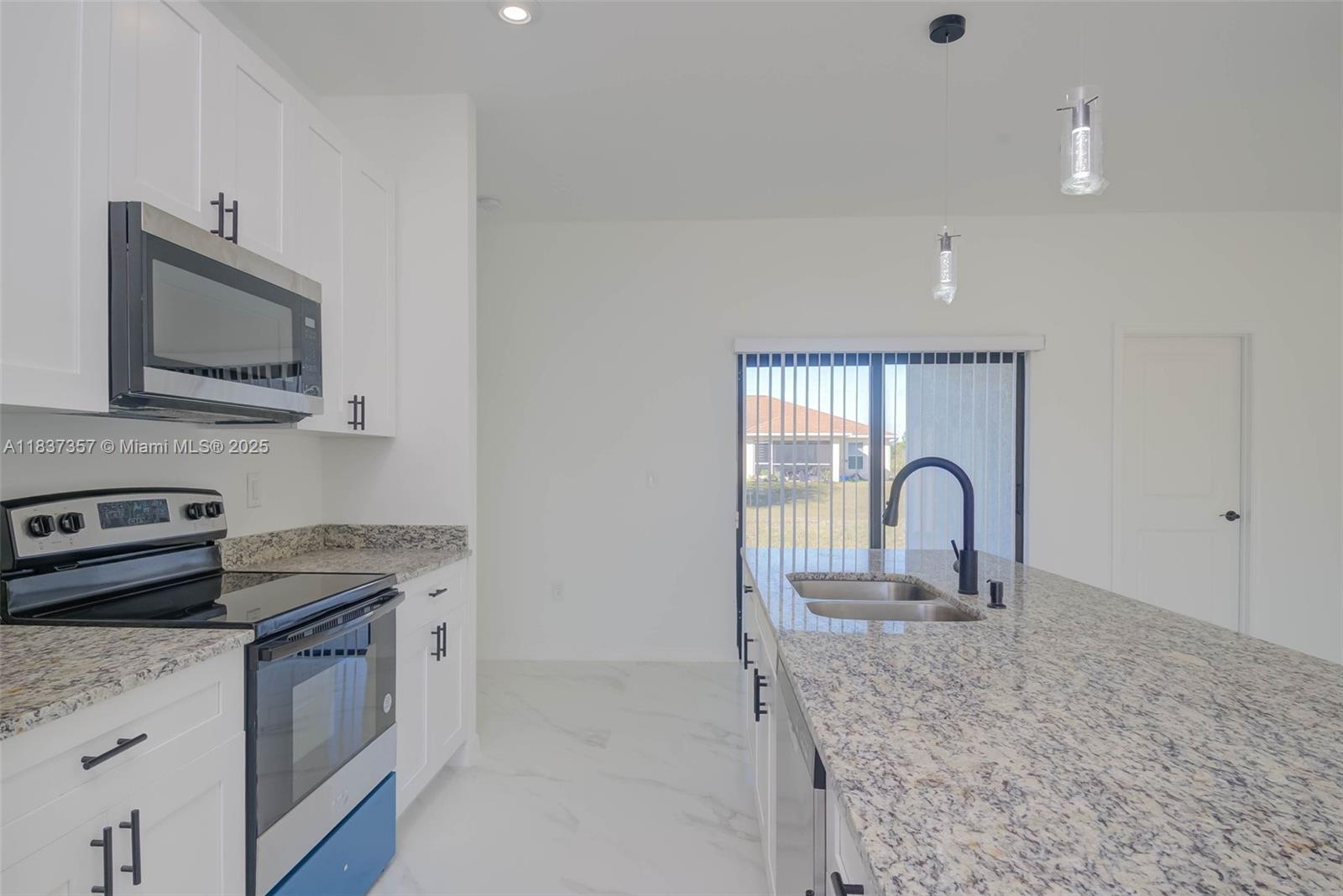 2706 72nd St W, Lehigh Acres, Florida image 9