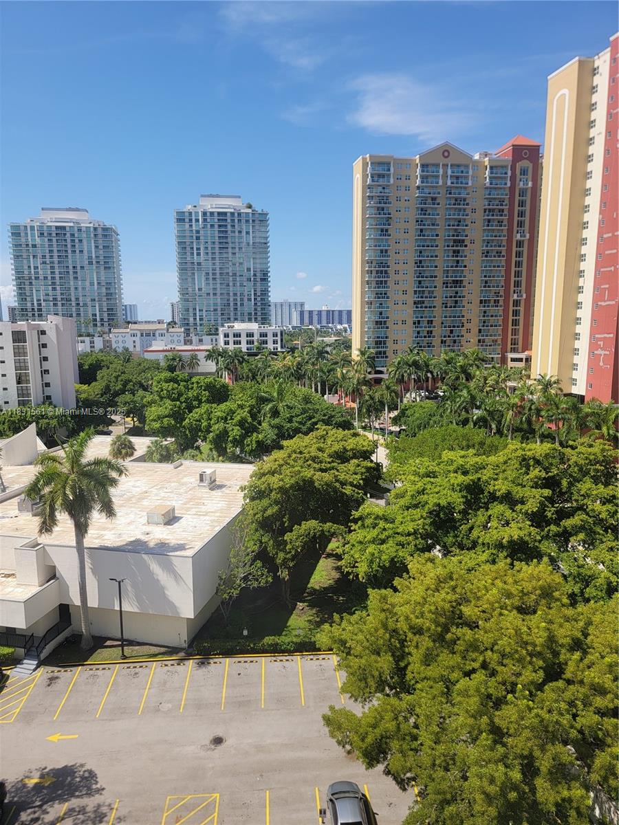 17021 N Bay Rd #1015, Sunny Isles Beach, Florida image 3