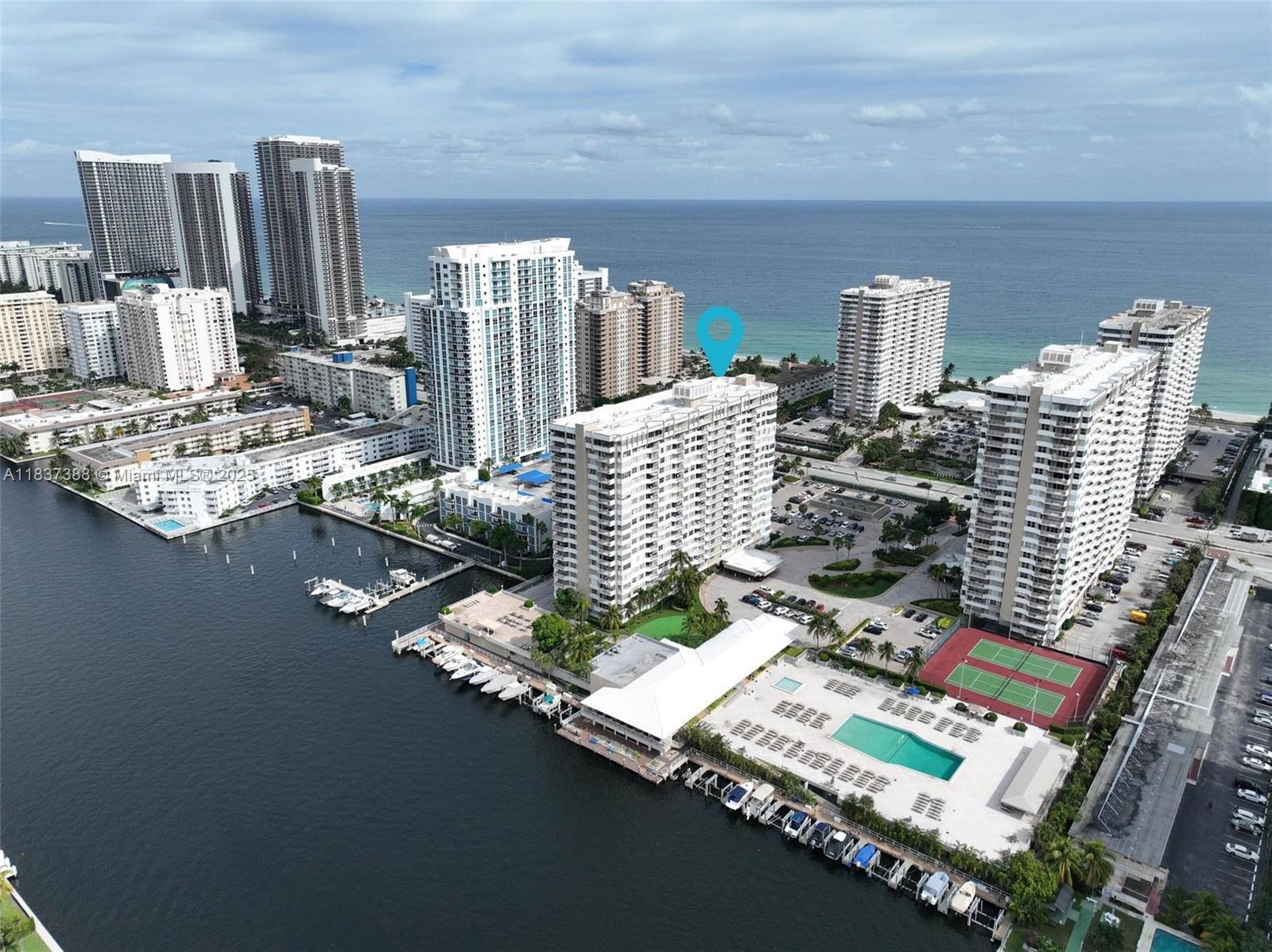 Residential, Hallandale Beach, Florida image 2