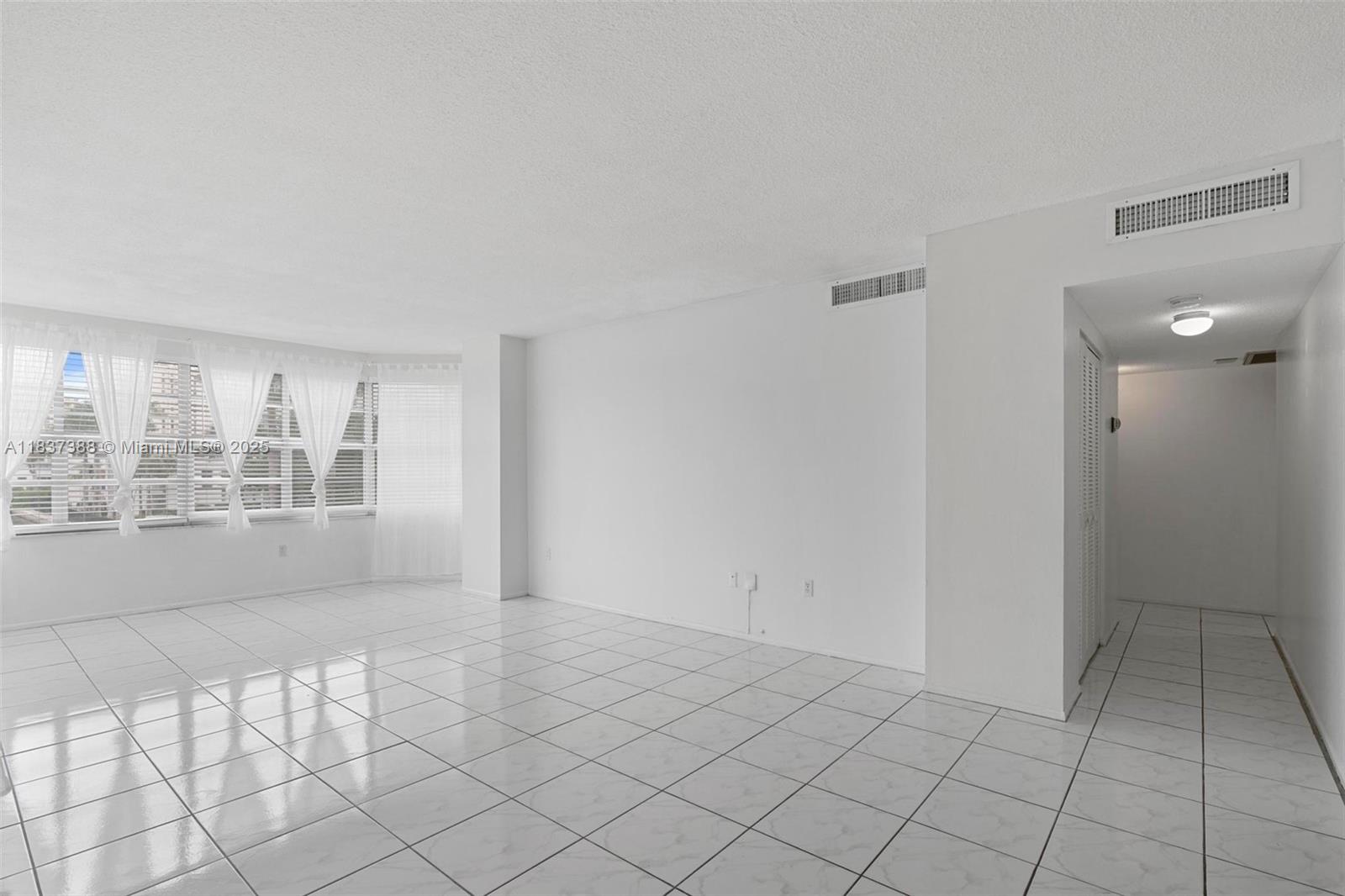 Residential, Hallandale Beach, Florida image 6