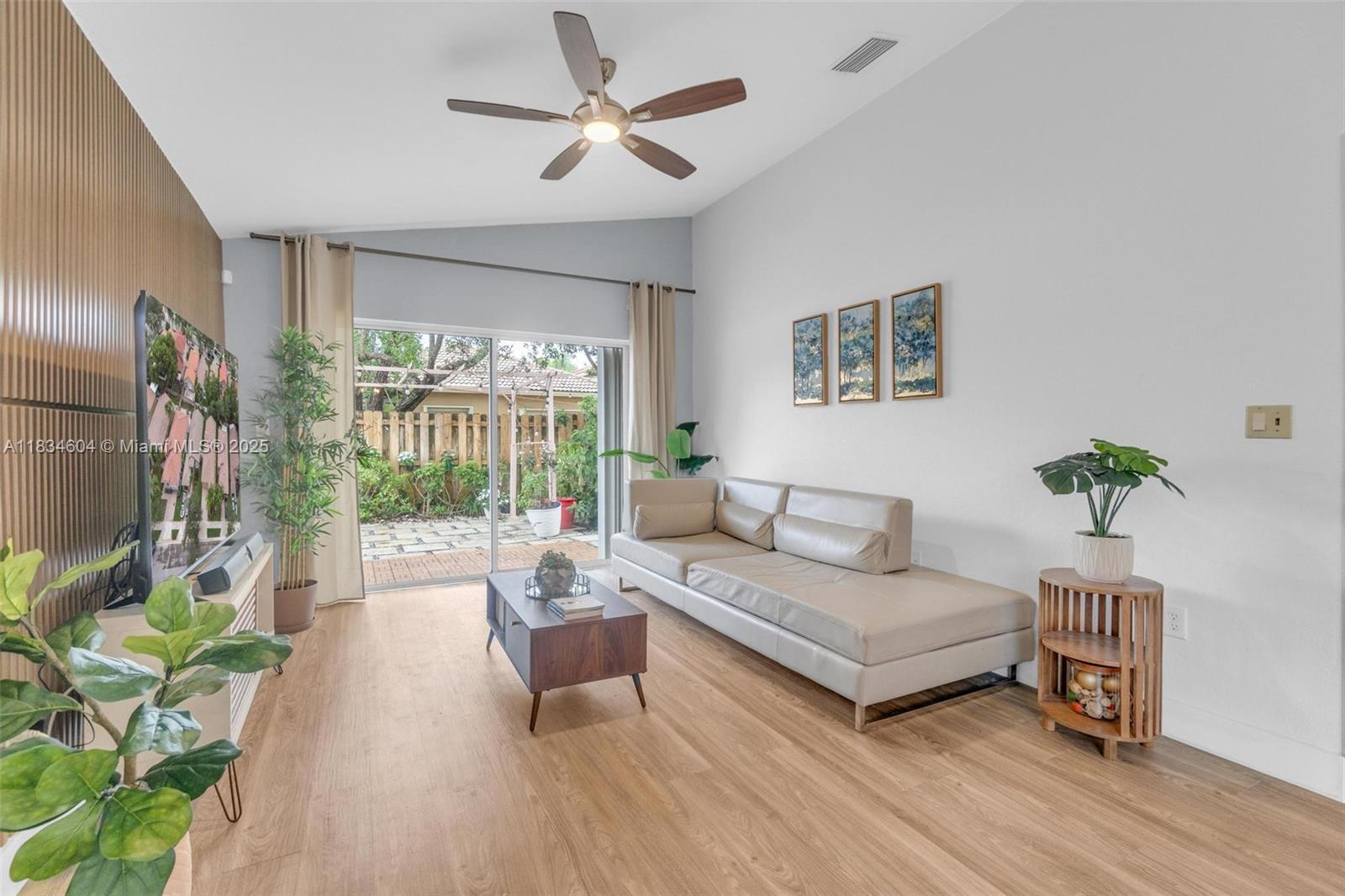 16410 Sapphire Bnd, Weston, Florida image 19