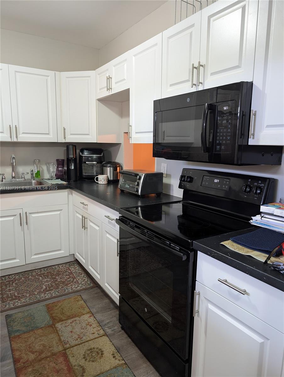 6751 Cypress Rd #405, Plantation, Florida image 10