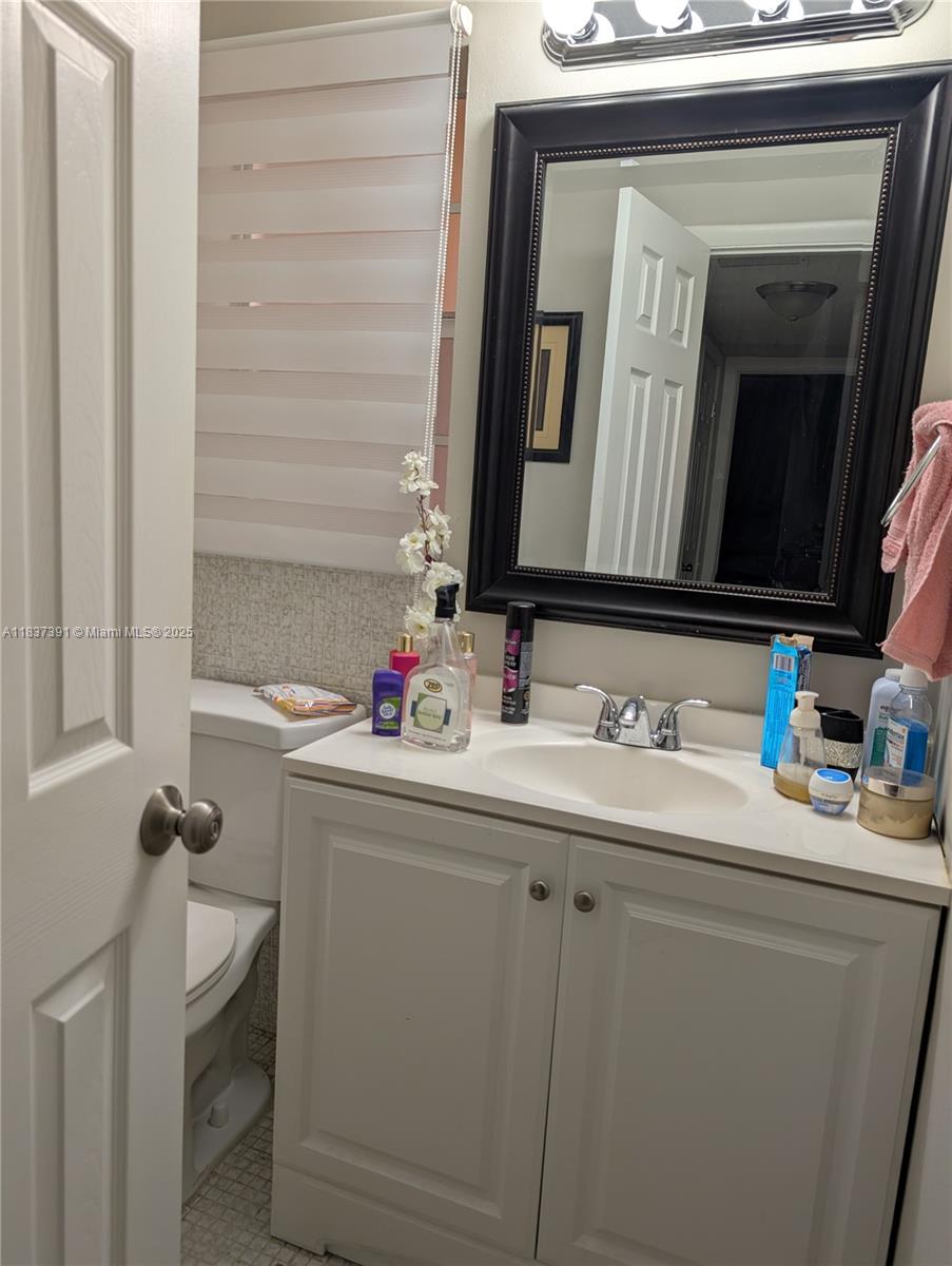 6751 Cypress Rd #405, Plantation, Florida image 12
