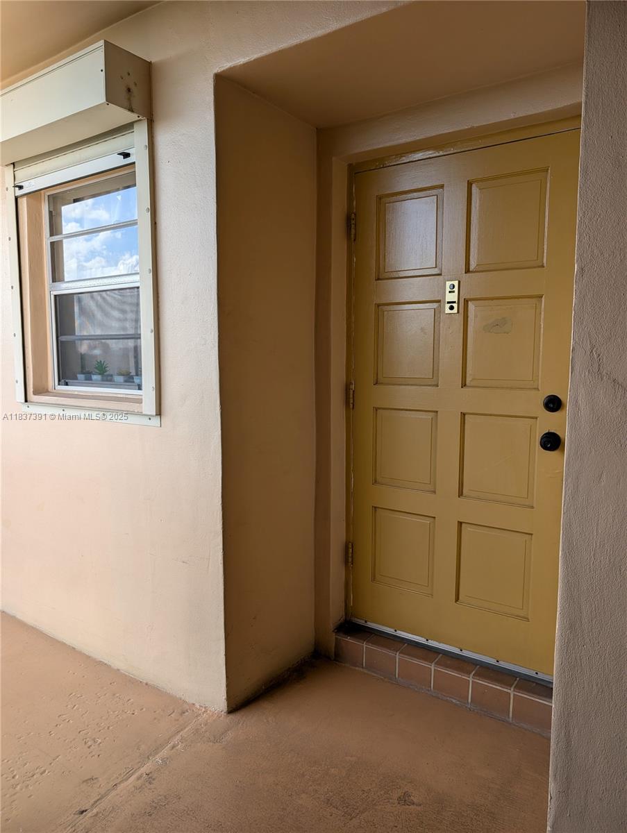 6751 Cypress Rd #405, Plantation, Florida image 4