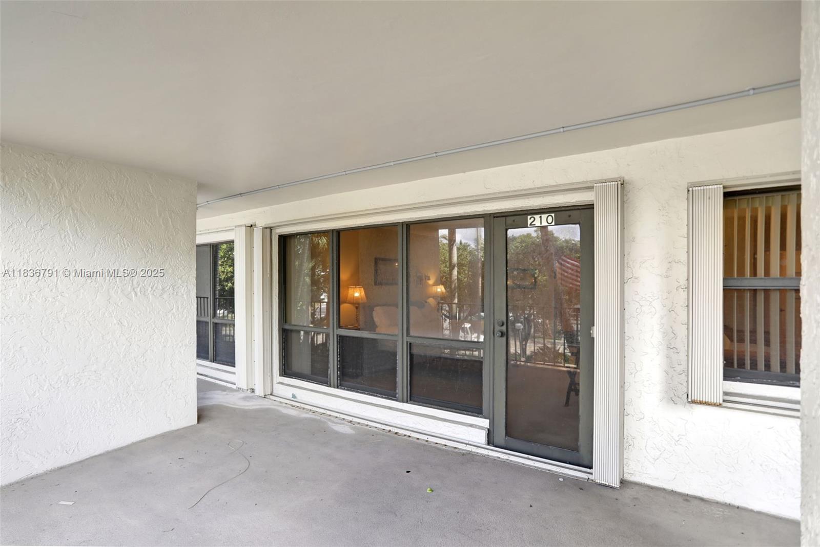 1800 S Ocean Blvd #210, Lauderdale By The Sea, Florida image 40