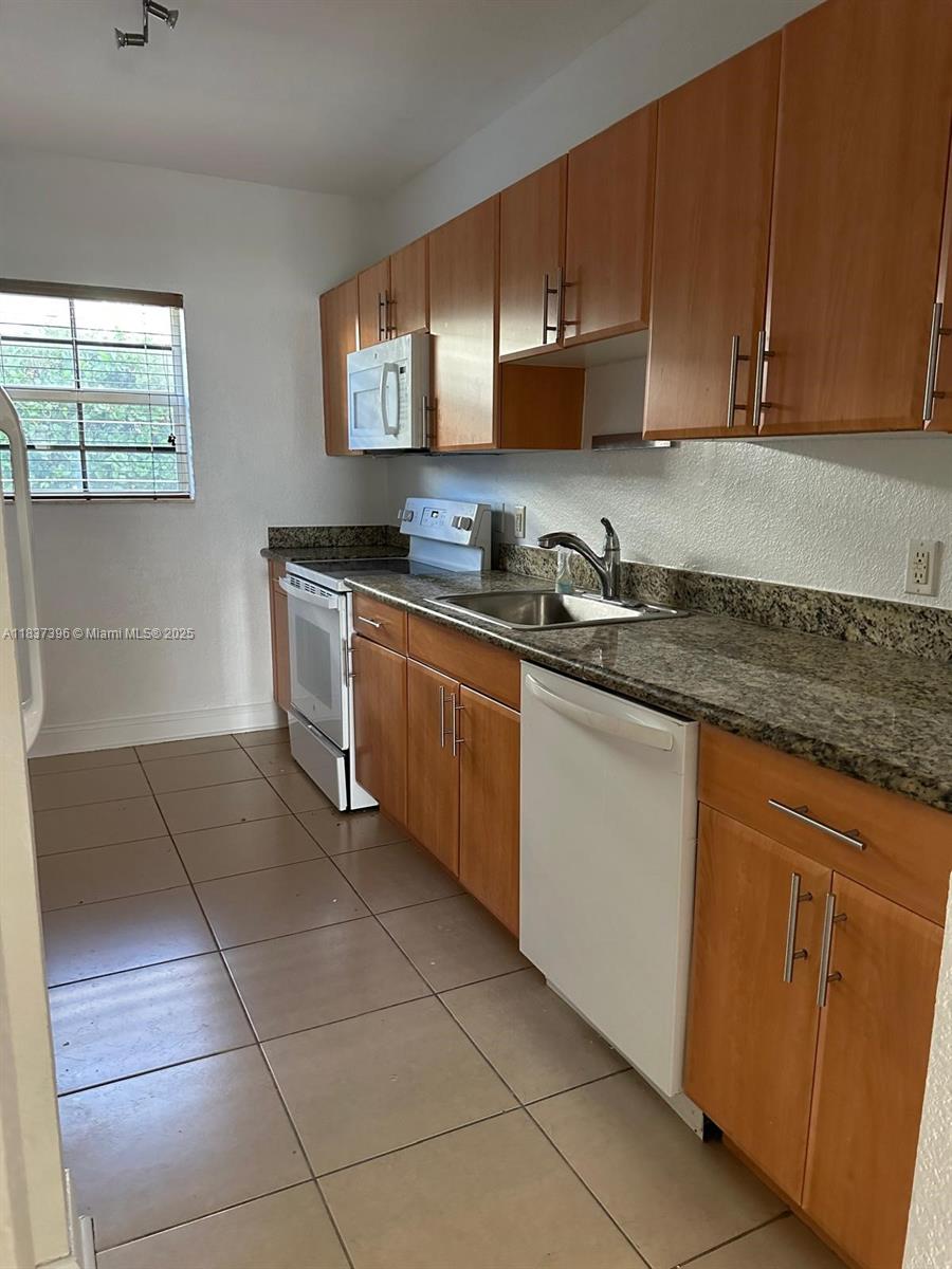 Property photo # 9
