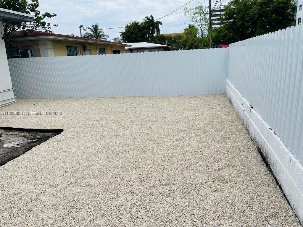1236 NE 109th St, Miami, Florida image 16