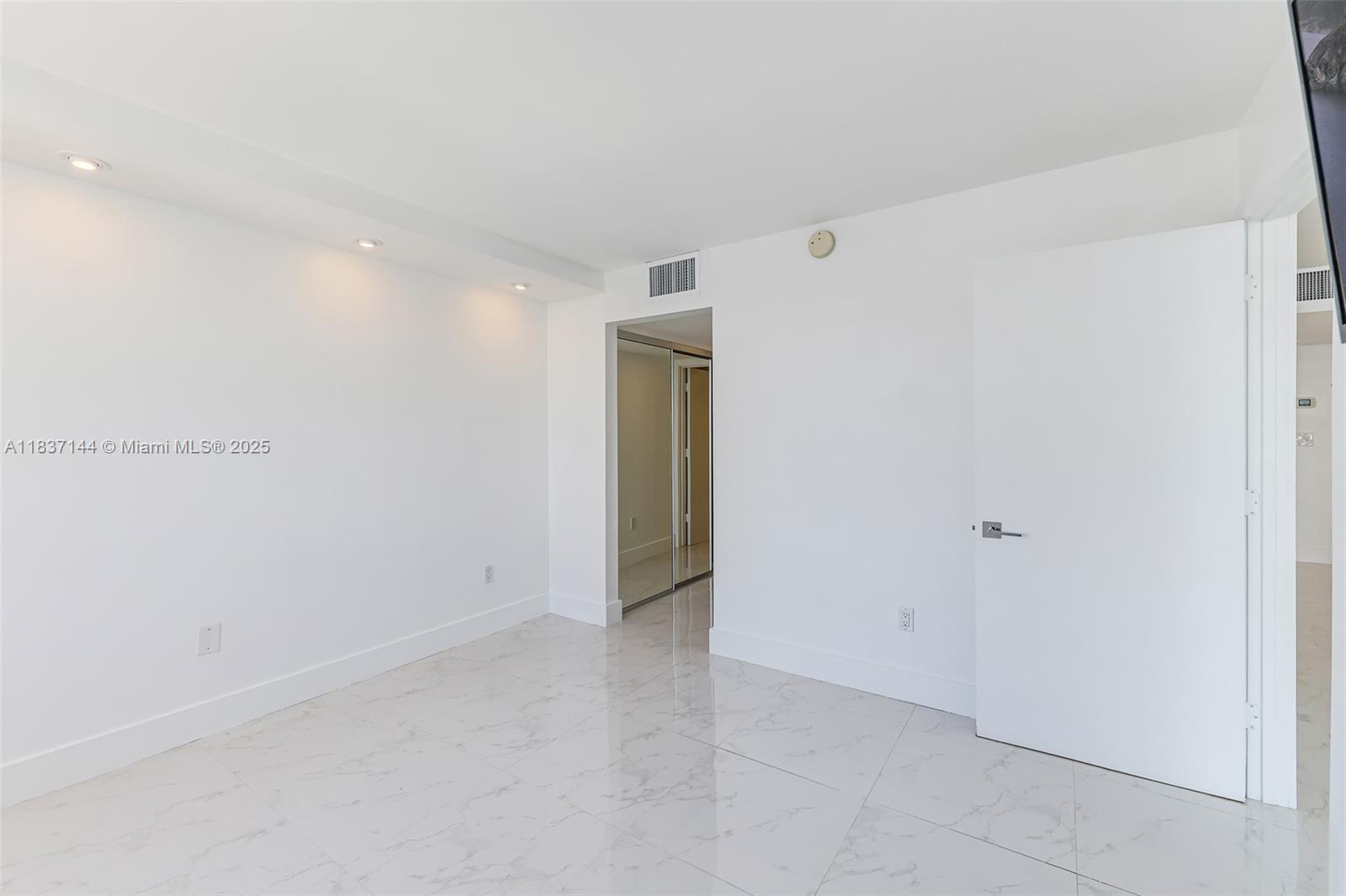 5701 Collins Ave #1611, Miami Beach, Florida image 26