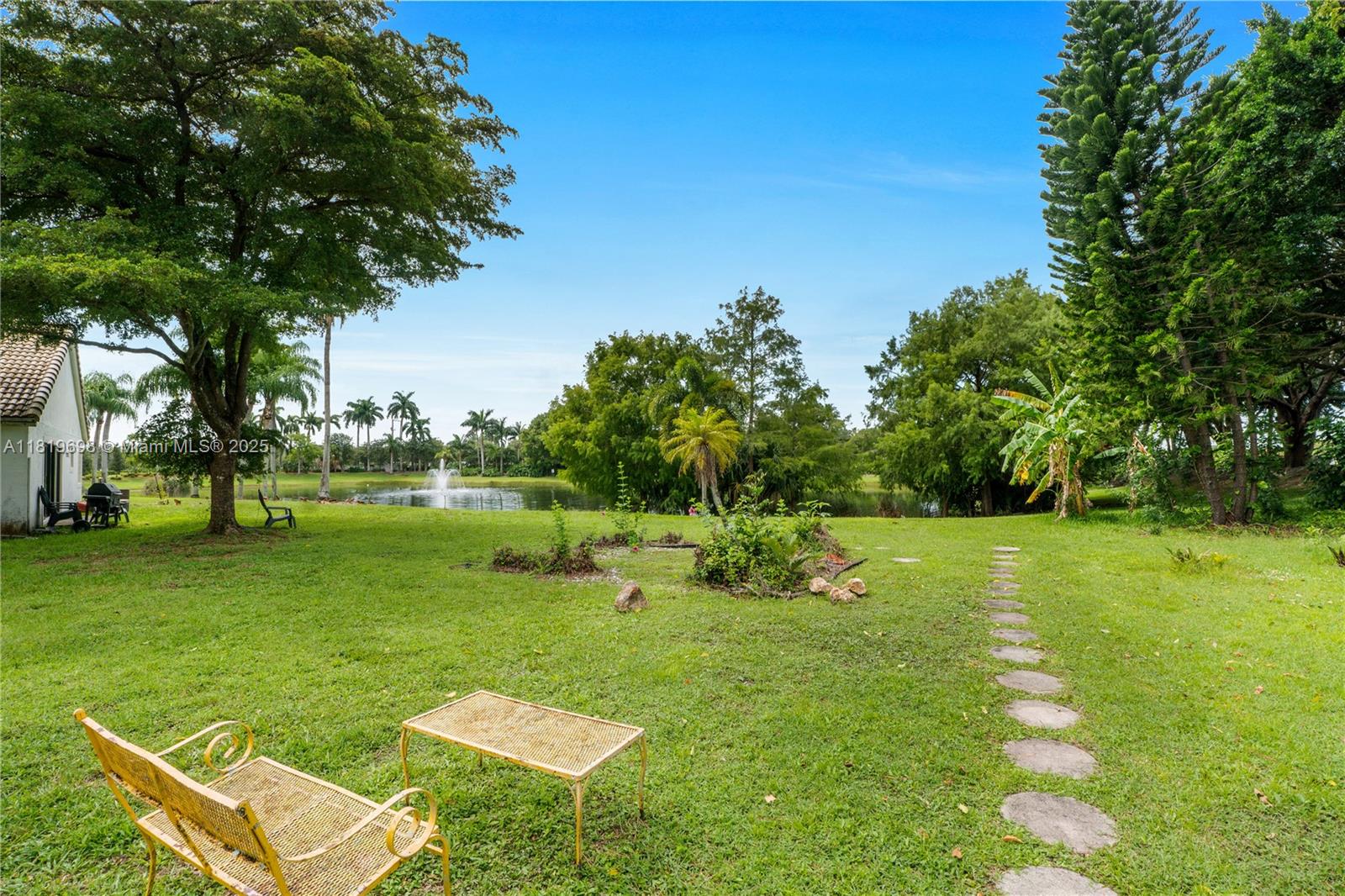 1923 Oak Berry Cir, Wellington, Florida image 31