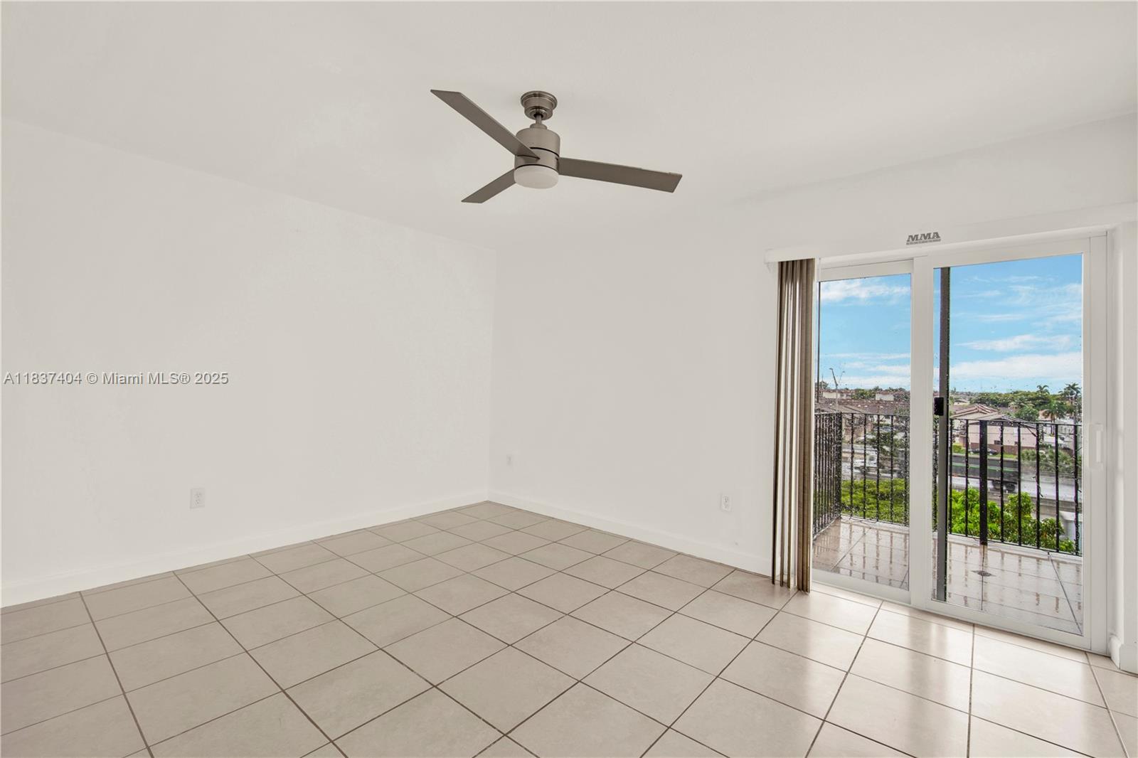 1990 W 56th St #1407, Hialeah, Florida image 13