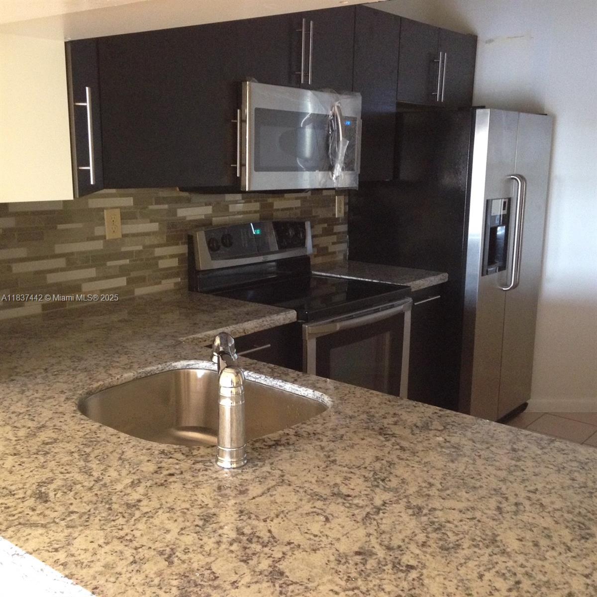 Property photo # 0
