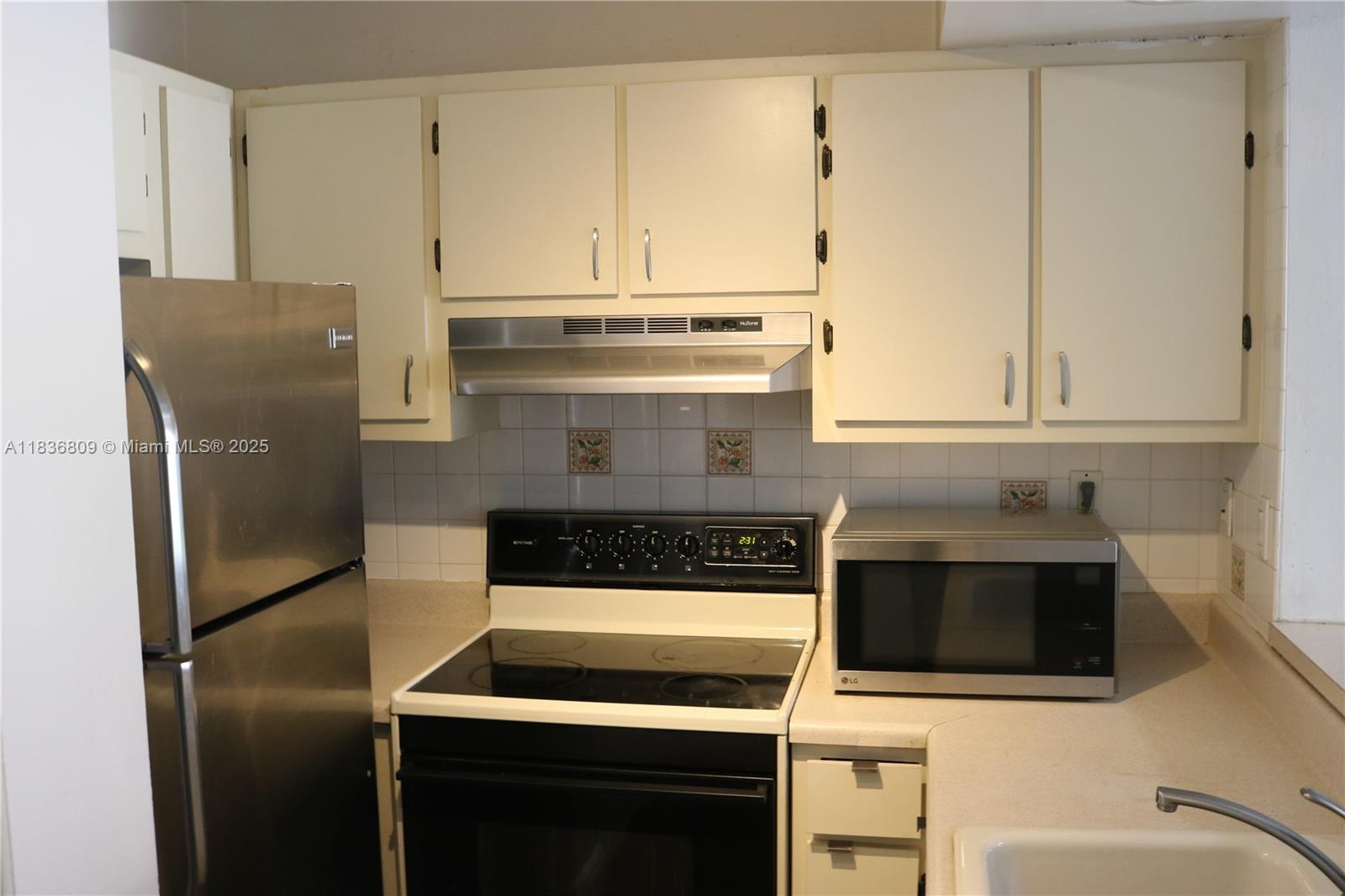 Property photo # 7