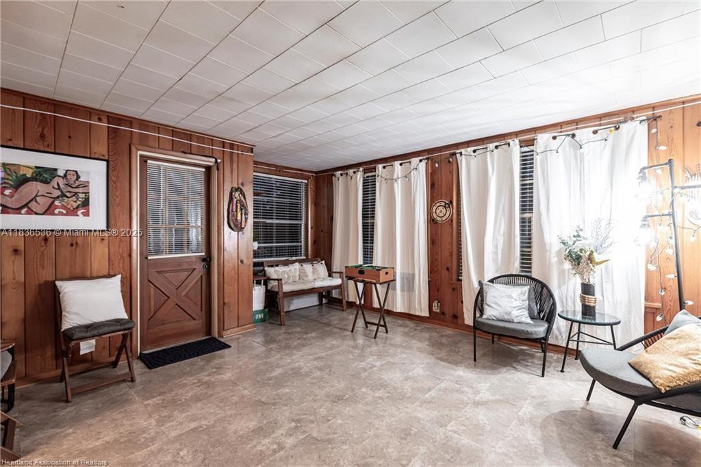 2600 Lakeview Drive, Sebring, Florida image 12