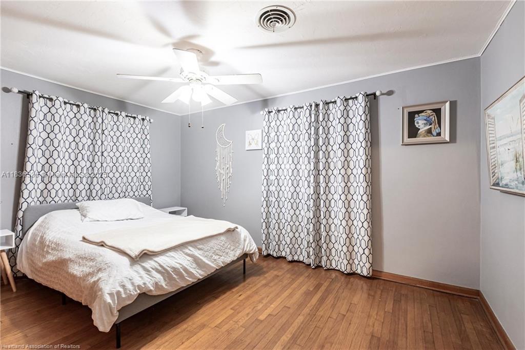 2600 Lakeview Drive, Sebring, Florida image 19