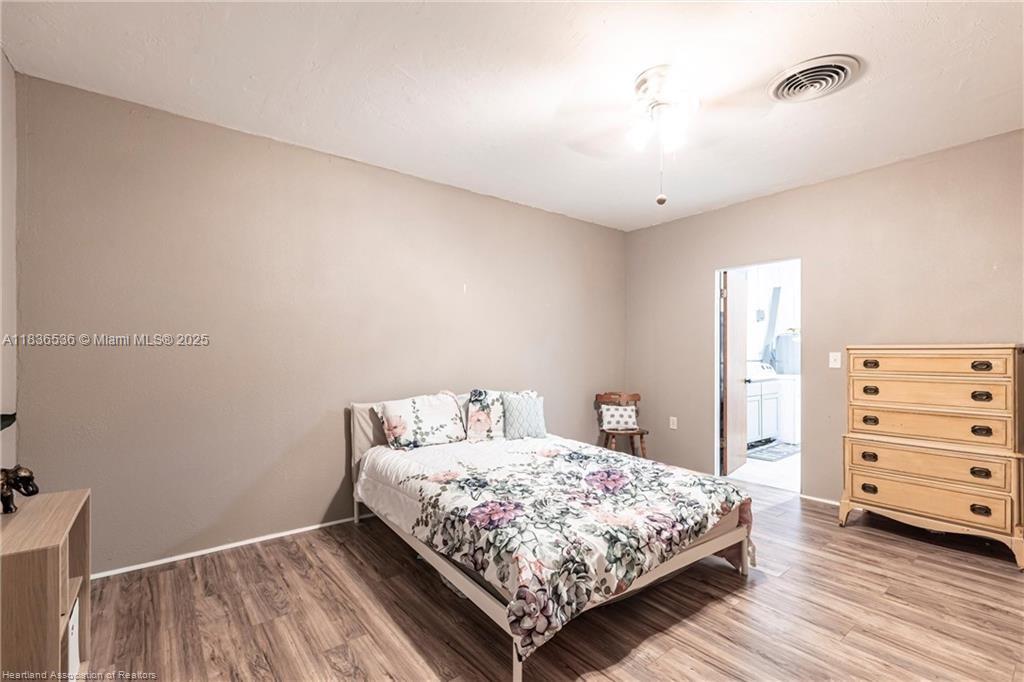 2600 Lakeview Drive, Sebring, Florida image 22