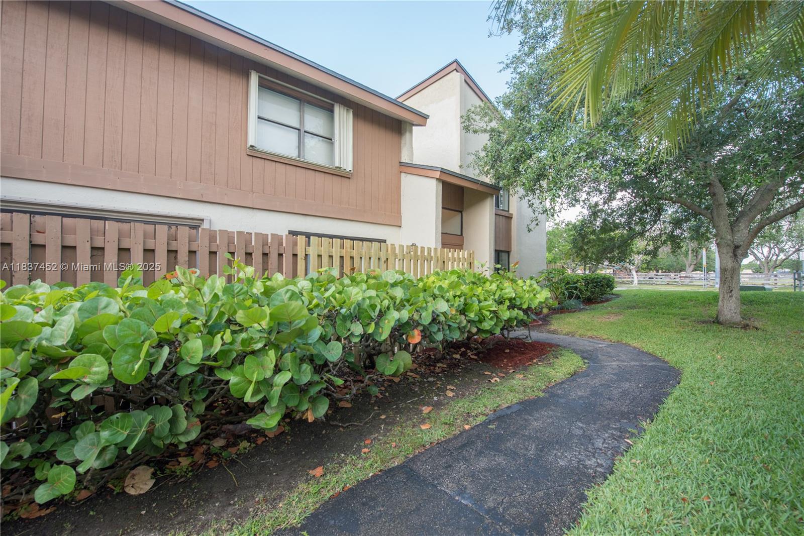 Property photo # 0