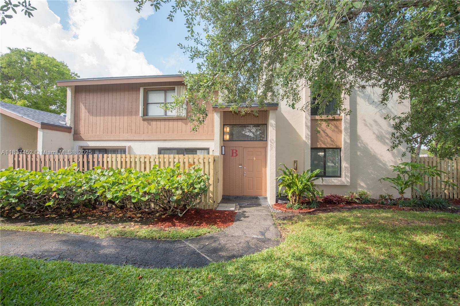 Property photo # 9