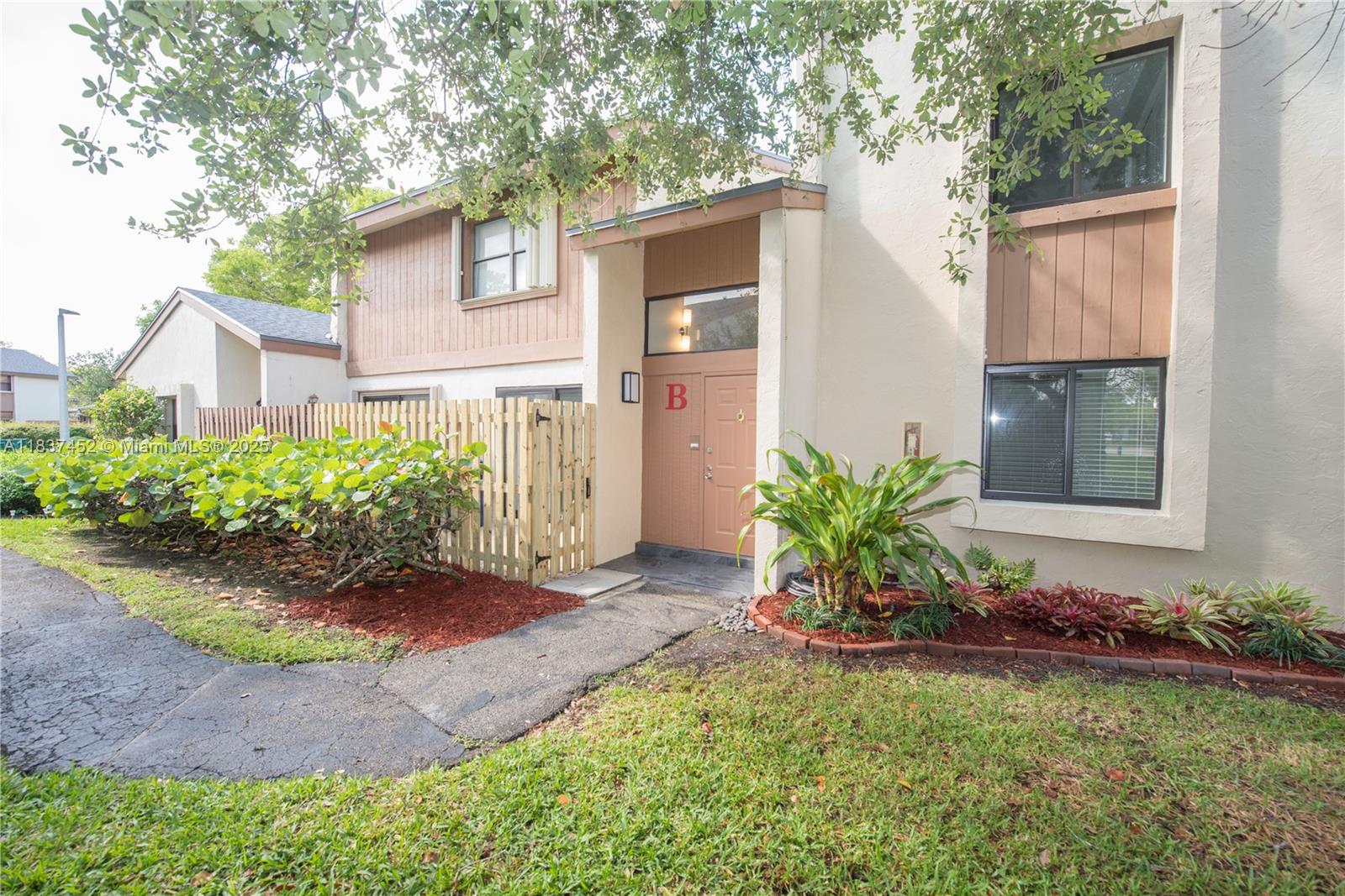 Property photo # 8
